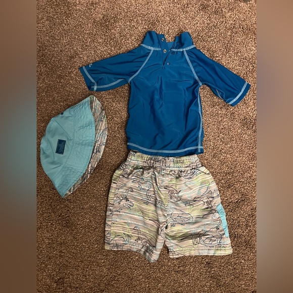 Toddler Boy Swim Outfit 2T - Picture 4 of 4